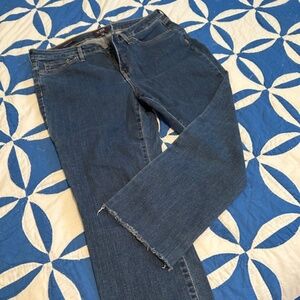 NYDJ Sheri Slim Size 10 medium wash raw hem cropped